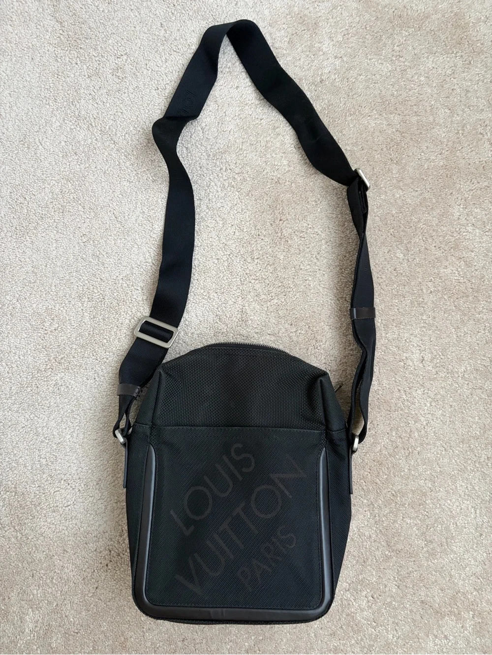 Men’s Black Messenger Crossbody
